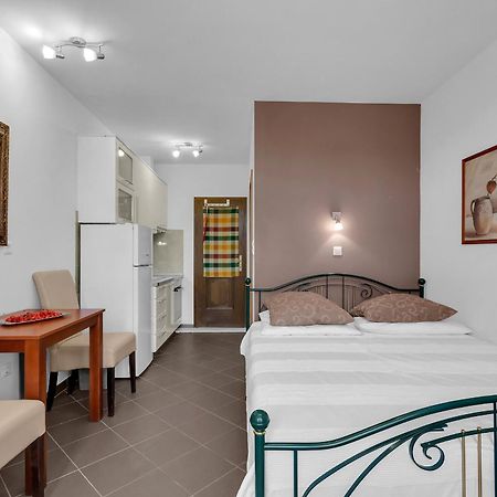 Apartments And Rooms With Parking Space Duce, Omis - 10303 객실 사진