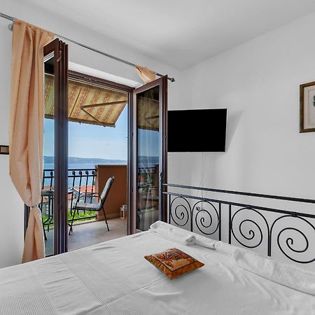 Apartments And Rooms With Parking Space Duce, Omis - 10303 객실 사진