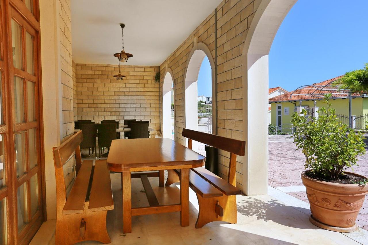 Apartments And Rooms With Parking Space Duce, Omis - 10303 외부 사진