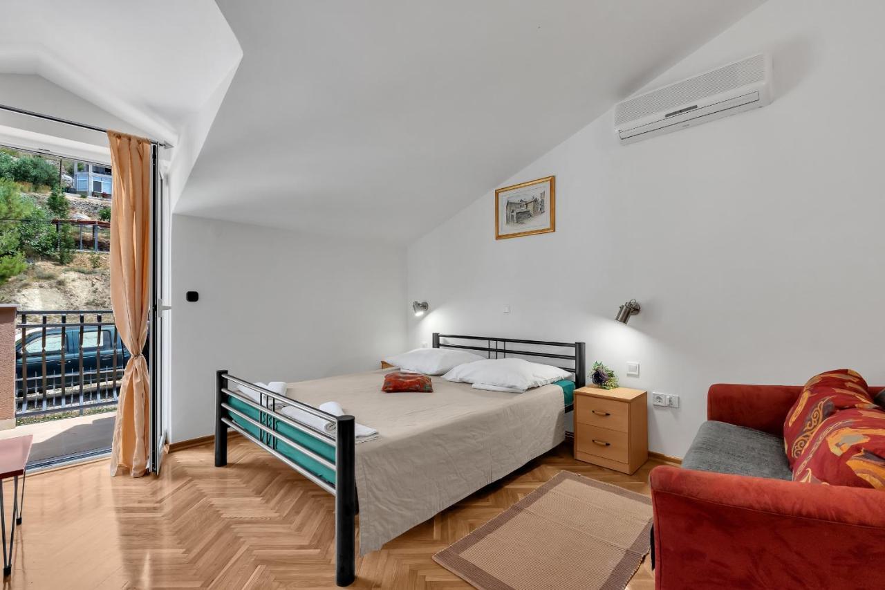 Apartments And Rooms With Parking Space Duce, Omis - 10303 외부 사진