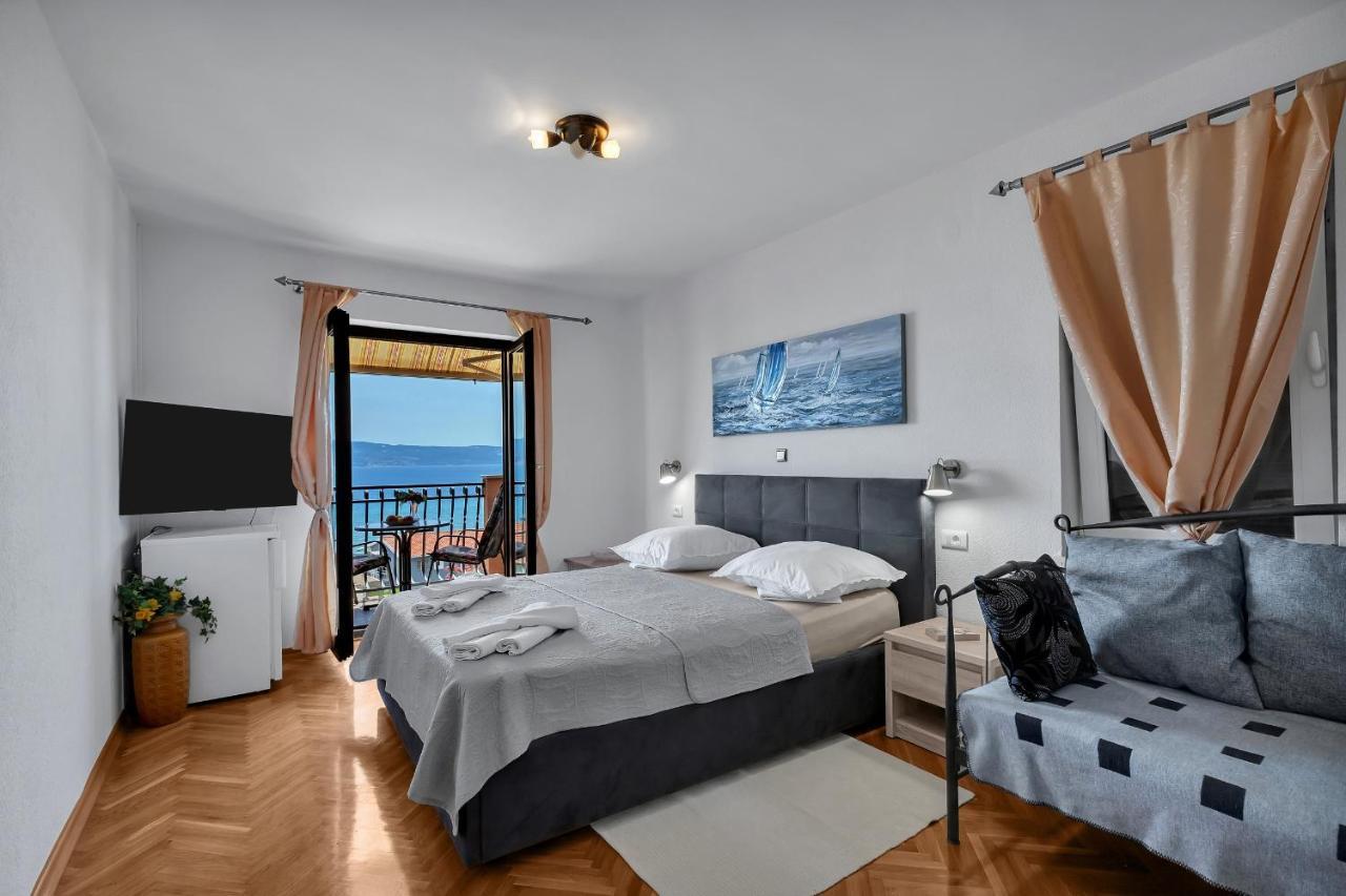 Apartments And Rooms With Parking Space Duce, Omis - 10303 외부 사진
