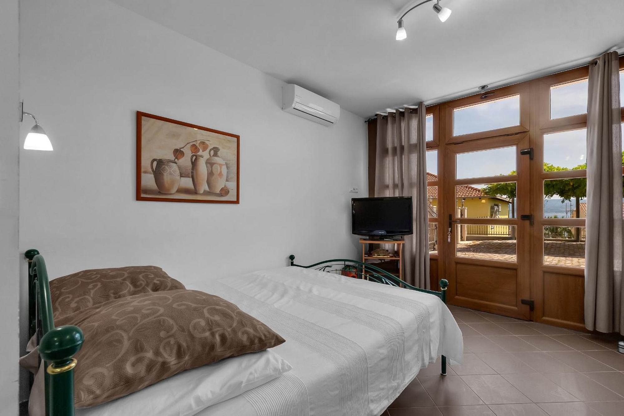 Apartments And Rooms With Parking Space Duce, Omis - 10303 객실 사진