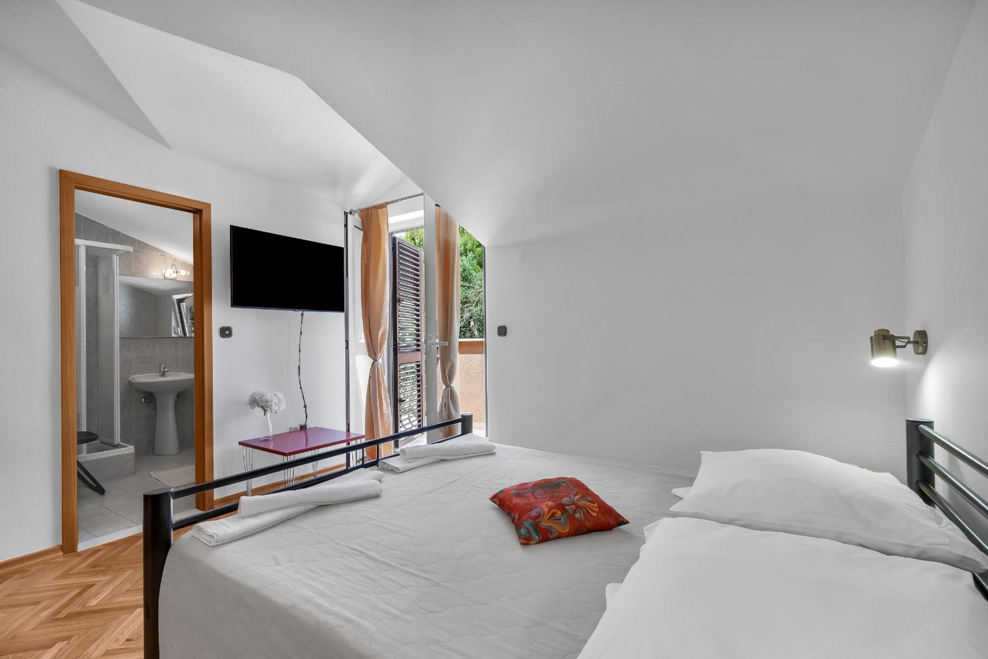 Apartments And Rooms With Parking Space Duce, Omis - 10303 객실 사진
